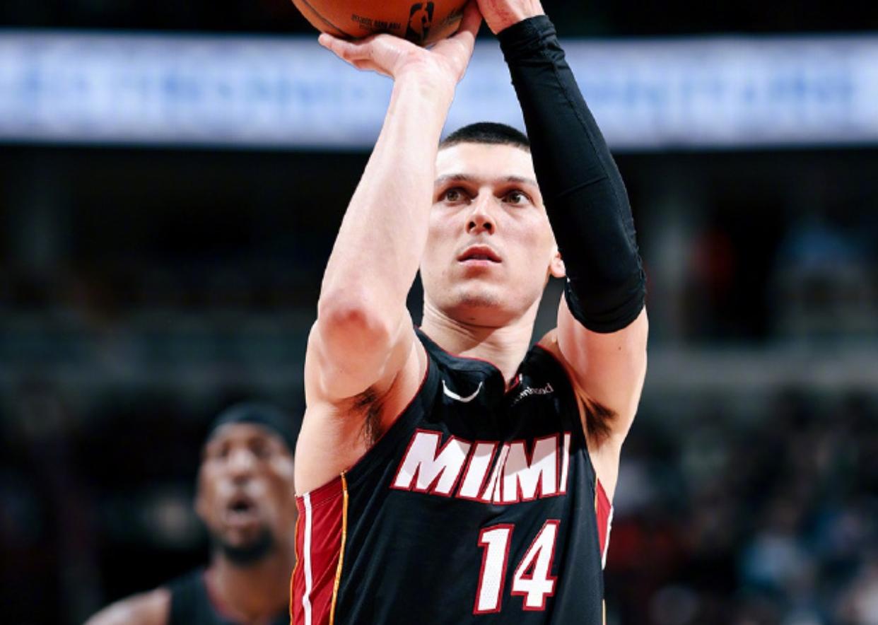 九游体育：NBA联盟公布新赛季最佳第六人预测：希罗能否再次获奖？的简单介绍