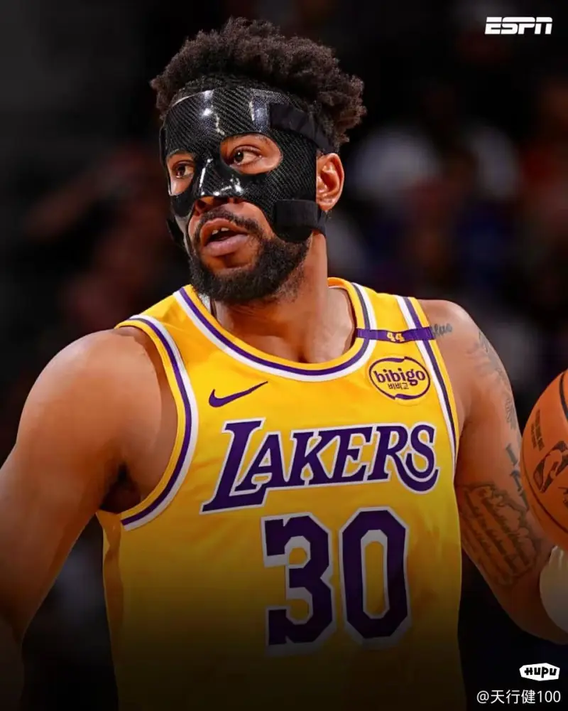 九游体育：湖人队新赛季：戴维斯能否摆脱伤病困扰，重返巅峰？