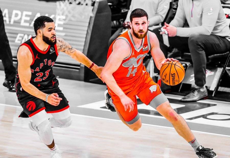 包含九游体育：凯尔特人队季前赛：米哈伊柳克展现投射能力，争夺轮换位置的词条