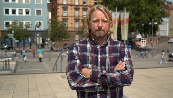 关于九游体育:英超的福祉：球迷与俱乐部关系的和谐之道的信息