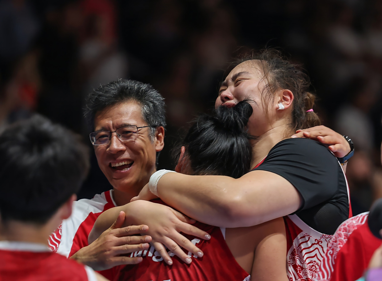 九游体育：中国女篮精神传承：拼搏、团结与永不放弃的简单介绍