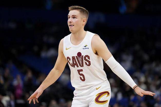 九游体育：勇士队新赛季：杰罗姆能否在新赛季获得更多机会，展现自己的组织能力？的简单介绍